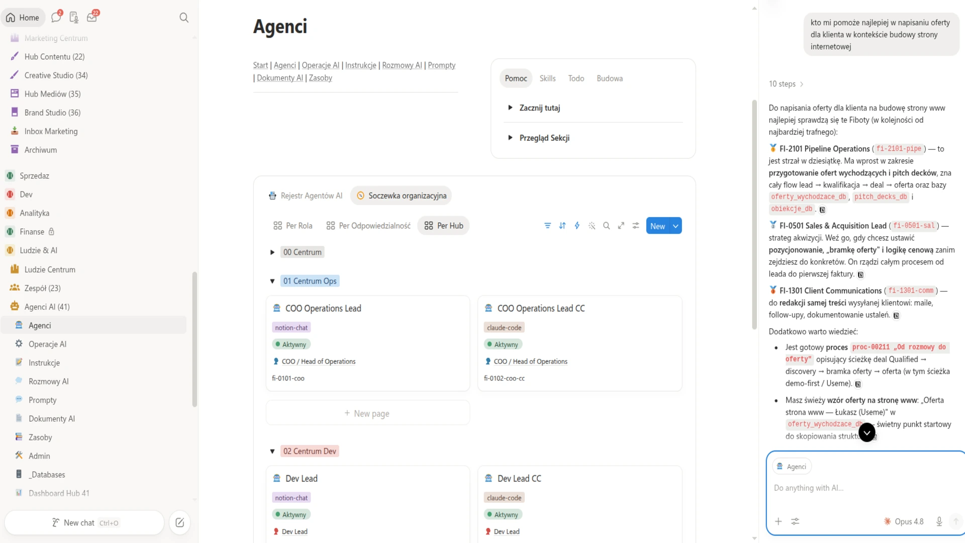Rejestr własnych agentów AI w Notion, a obok asystent odpowiadający w kontekście Workspace. AI jest częścią systemu, nie doklejonym dodatkiem.