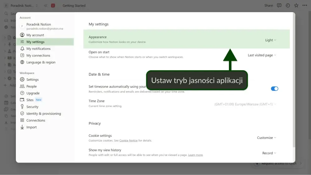 Ustawienia wyglądu Notion, gdzie można zmienić tryb jasności aplikacji.